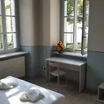 Casa Di Altavilla Hotel *